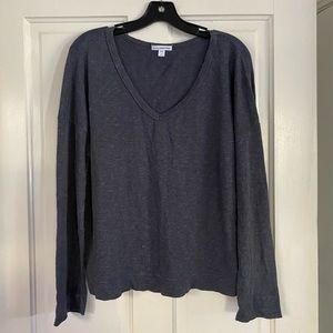 James Peres gray v neck pullover size 4/XL